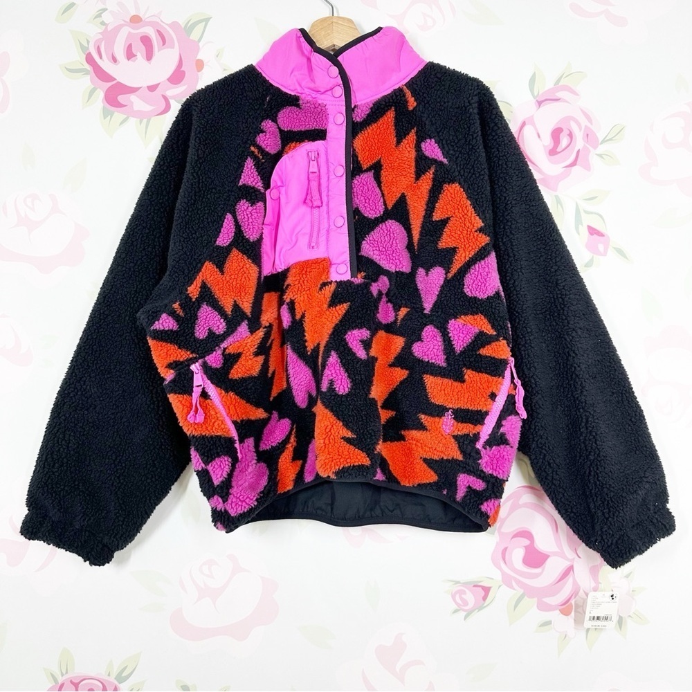 NEW Free People Movement Hit The Slopes Printed Hearts Pullover Fleece Jacket L